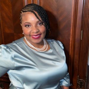 Meet your Posher, Candace